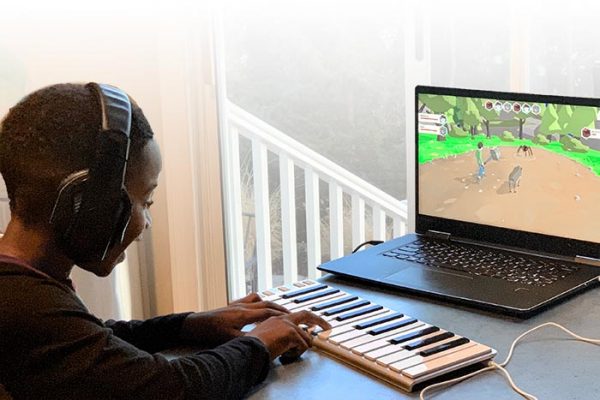 keys and kingdoms child playing game in dining room 1a